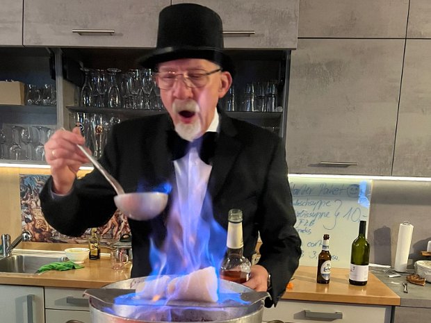 20241123-Feuerzangenbowle